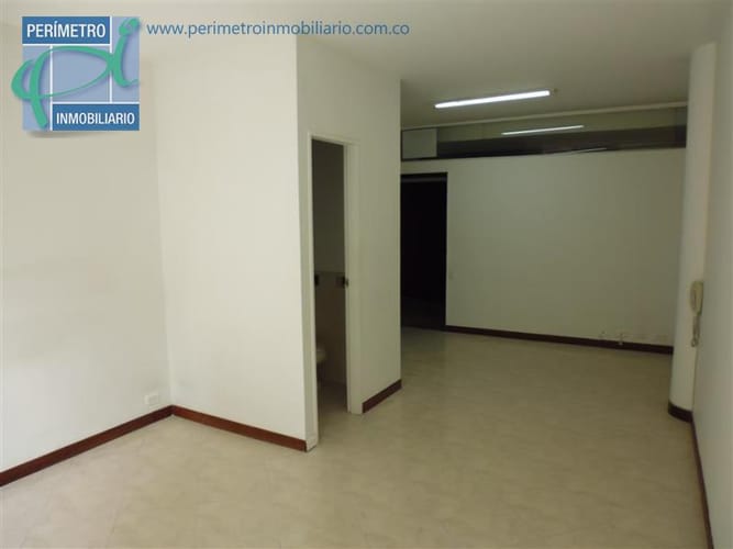 Oficina en arriendo en Milla De Oro, Medellín, 26 m² · foto 6 de 11