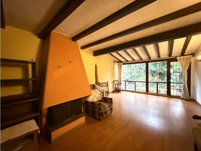 Casa de 5 alcobas en venta en Pontevedra, Bogotá, 300 m² · foto 2 de 21