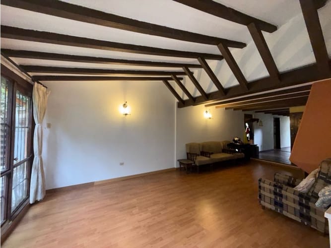 Casa de 5 alcobas en venta en Pontevedra, Bogotá, 300 m² · foto 4 de 21