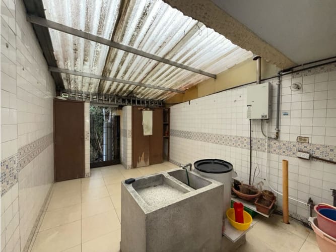 Casa de 5 alcobas en venta en Pontevedra, Bogotá, 300 m² · foto 10 de 21