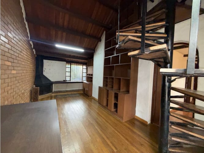 Casa de 5 alcobas en venta en Pontevedra, Bogotá, 300 m² · foto 17 de 21