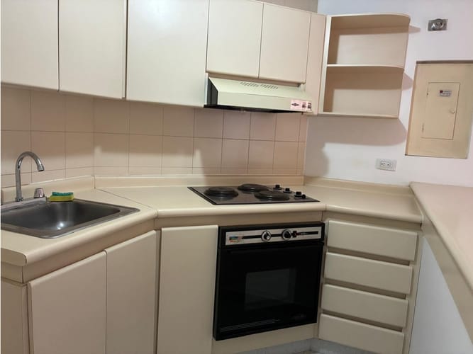 Apartamento de 1 alcoba en venta en La Carolina, Bogotá, 36 m² · foto 6 de 11