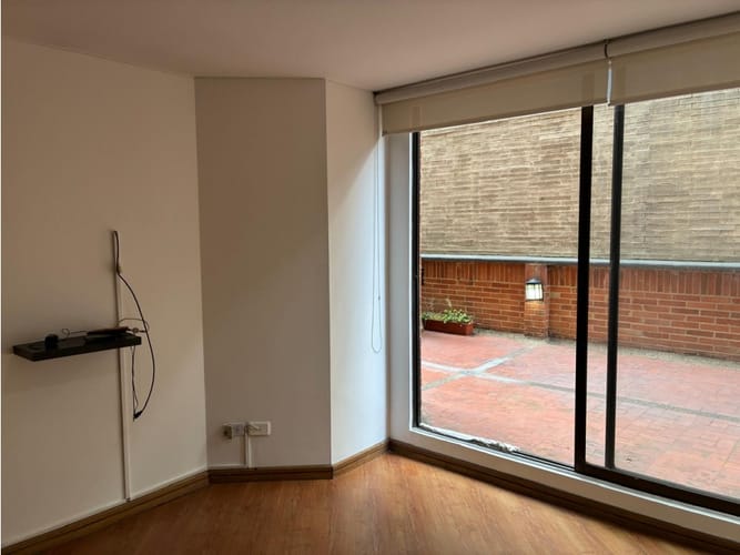 Apartamento de 1 alcoba en venta en La Carolina, Bogotá, 36 m² · foto 7 de 11