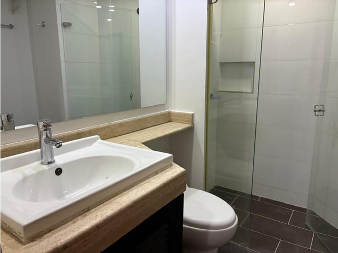 Apartamento de 1 alcoba en venta en La Carolina, Bogotá, 36 m² · foto 10 de 11