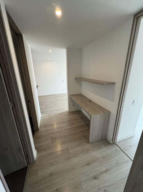 Apartamento de 2 alcobas en venta en Acacias Usaquen, Bogotá, 77 m² · foto 5 de 20