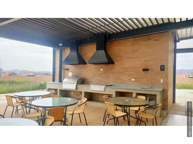 Apartamento de 2 alcobas en venta en Acacias Usaquen, Bogotá, 77 m² · foto 14 de 20