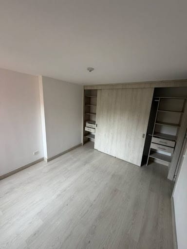 Apartamento de 3 alcobas en arriendo en El Salado, Envigado, 75 m² · foto 5 de 10