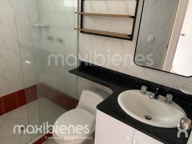 Apartaestudio en arriendo en Florida Nueva, Medellín, 40 m² · foto 8 de 13