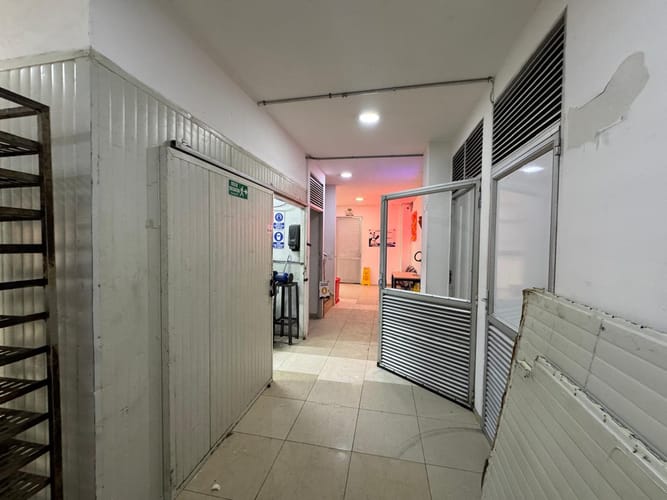 Bodega en arriendo en La Tablaza, La Estrella, 1700 m² · foto 6 de 17