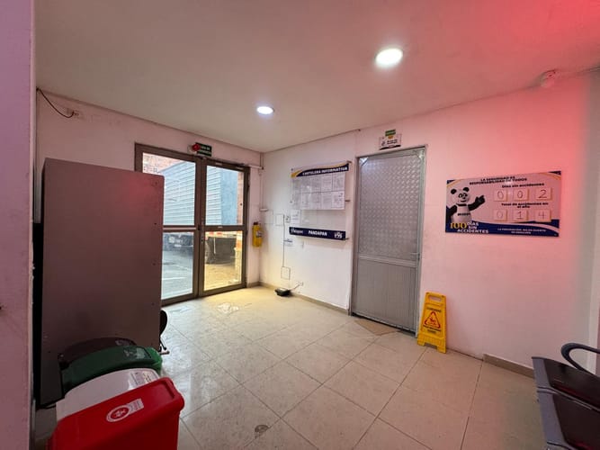 Bodega en arriendo en La Tablaza, La Estrella, 1700 m² · foto 7 de 17