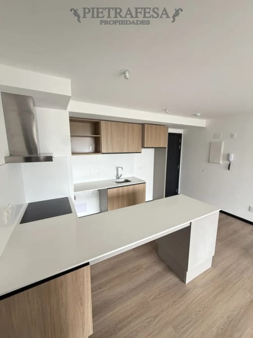 Apartamento en alquiler, 1 dormitorio, 1 baño, balcón, garaje. Parque Batlle. · Foto 4