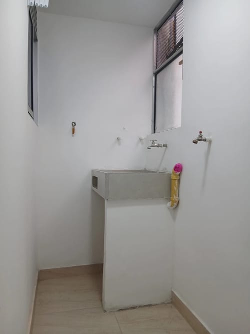 Apartamento de 2 alcobas en arriendo en La Primavera, Bello, 45 m² · foto 6 de 10