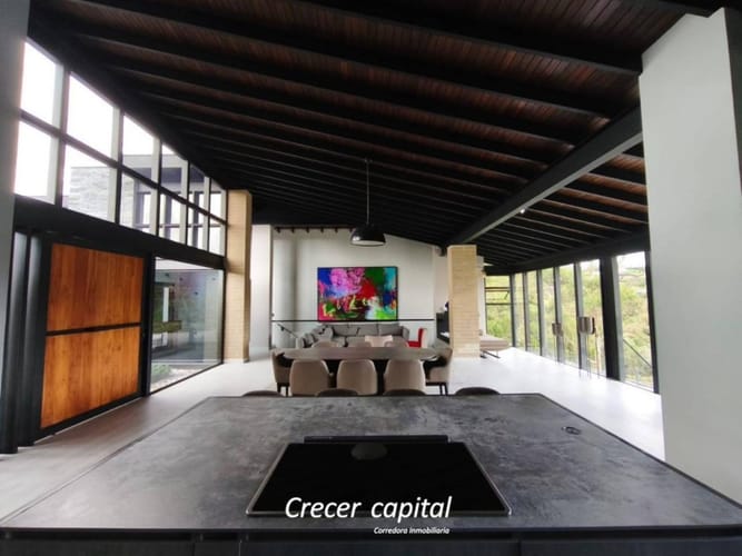 Casa de 5 alcobas en arriendo en Las Palmas, Envigado, 500 m² · foto 4 de 24