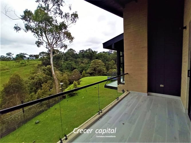Casa de 5 alcobas en arriendo en Las Palmas, Envigado, 500 m² · foto 13 de 24