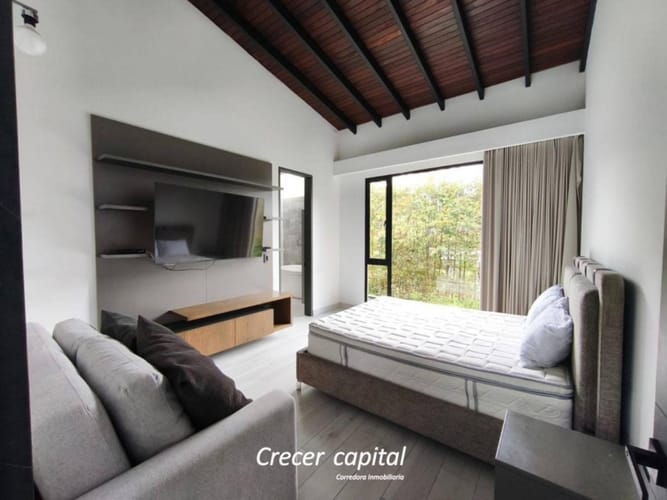 Casa de 5 alcobas en arriendo en Las Palmas, Envigado, 500 m² · foto 23 de 24