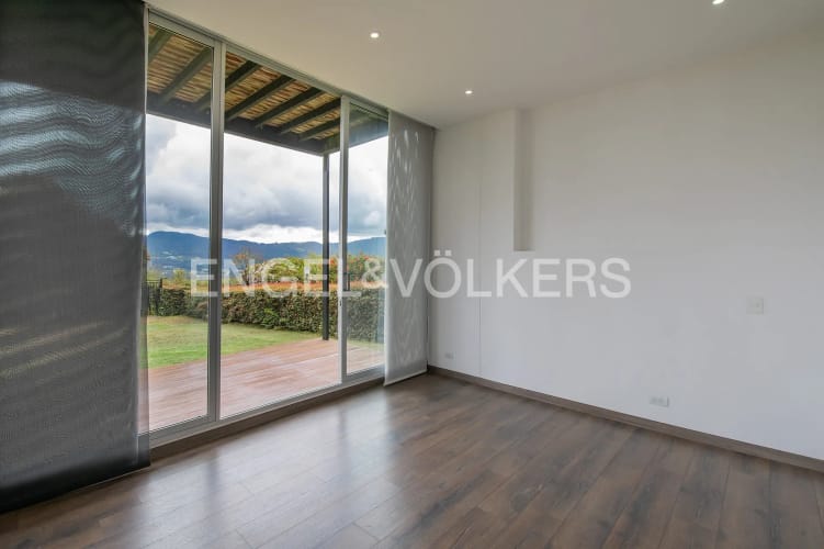 Casa de 4 alcobas en arriendo en La Violeta, Sopó, 360 m² · foto 9 de 20