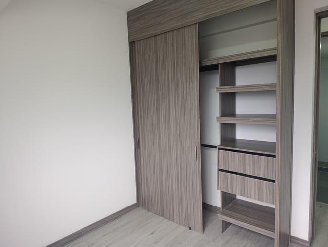 Apartamento de 3 alcobas en arriendo en Las Palmas, Medellín, 70 m² · foto 11 de 23