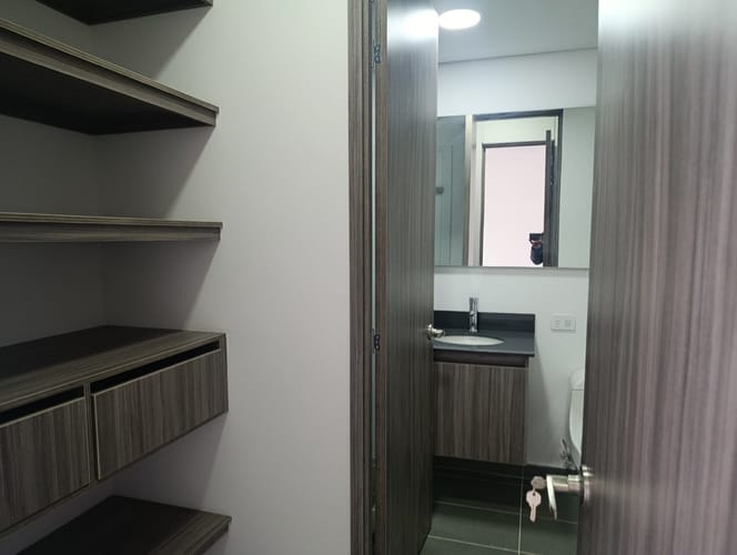 Apartamento de 3 alcobas en arriendo en Las Palmas, Medellín, 70 m² · foto 13 de 23