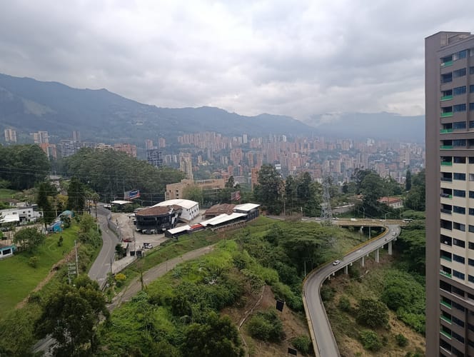 Apartamento de 3 alcobas en arriendo en Las Palmas, Medellín, 70 m² · foto 22 de 23