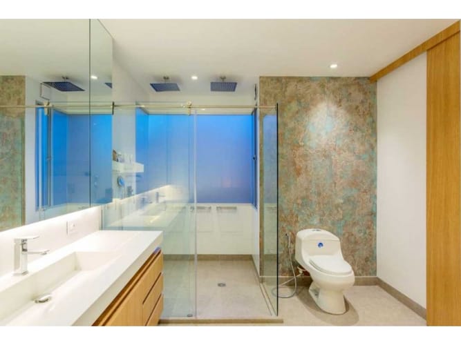 Apartamento de 4 alcobas en venta en Santa Barbara, Bogotá, 276 m² · foto 10 de 17