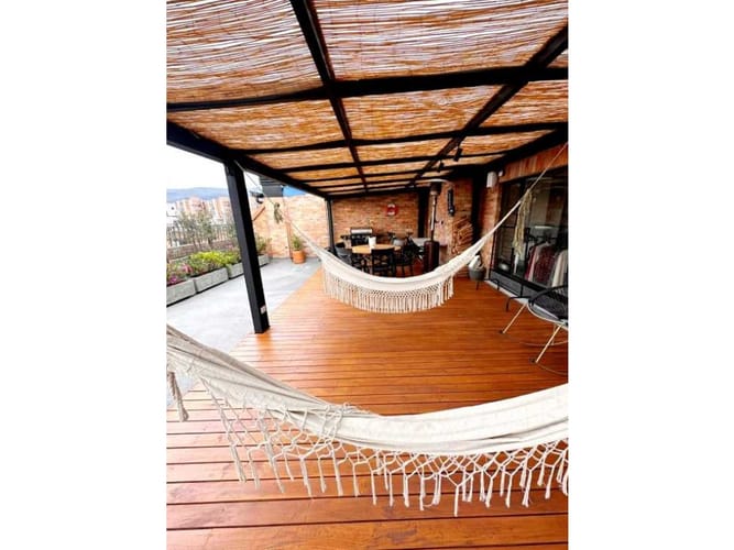 Apartamento de 4 alcobas en venta en Santa Barbara, Bogotá, 276 m² · foto 16 de 17