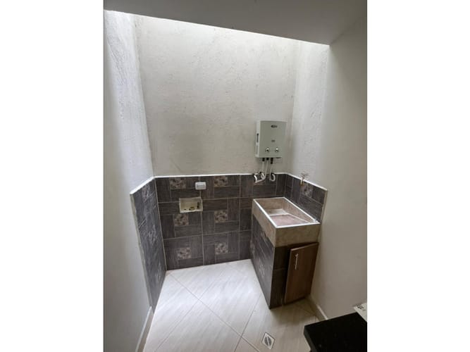 Apartaestudio en arriendo en Alcala, Envigado, 12 m² · foto 5 de 5