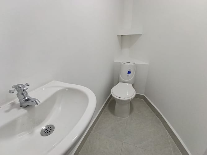 Local en arriendo en El Poblado, Medellín, 40 m² · foto 11 de 11