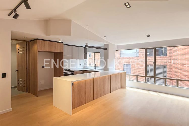 Apartamento de 2 alcobas en venta en San Patricio, Bogotá, 83 m² · foto 1 de 12