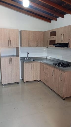 Apartamento de 3 alcobas en arriendo en Belén Las Violetas, Medellín, 150 m² · foto 10 de 24