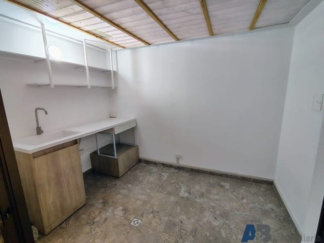 Oficina en arriendo en San Diego, Medellín, 47 m² · foto 6 de 8