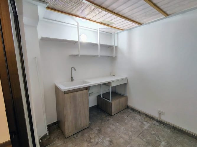 Oficina en arriendo en San Diego, Medellín, 47 m² · foto 7 de 8
