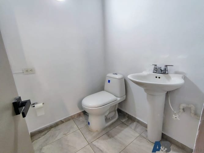 Oficina en arriendo en San Diego, Medellín, 47 m² · foto 8 de 8