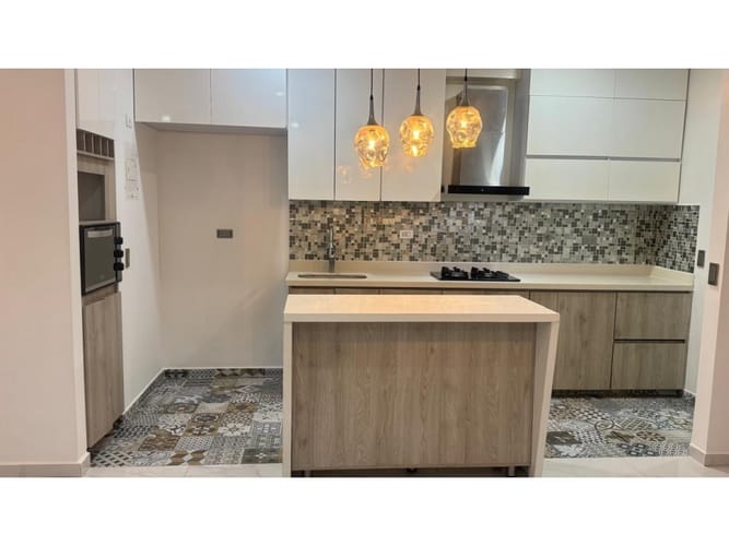 Apartamento de 3 alcobas en venta en La Navarra, Bello, 89 m² · foto 2 de 17
