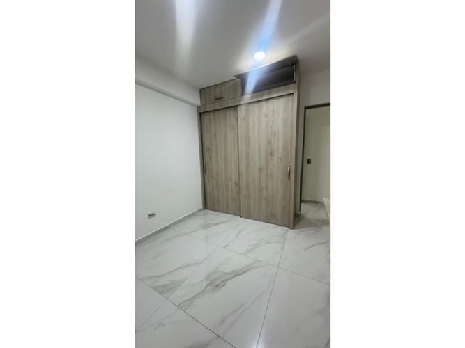 Apartamento de 3 alcobas en venta en La Navarra, Bello, 89 m² · foto 10 de 17