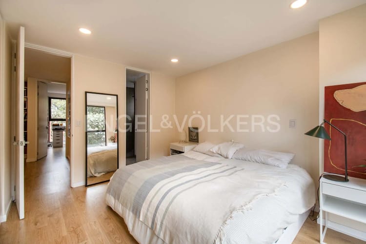 Apartamento de 3 alcobas en venta en Los Rosales, Bogotá, 104 m² · foto 11 de 16