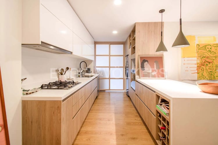 Apartamento de 3 alcobas en venta en Los Rosales, Bogotá, 104 m² · foto 6 de 16