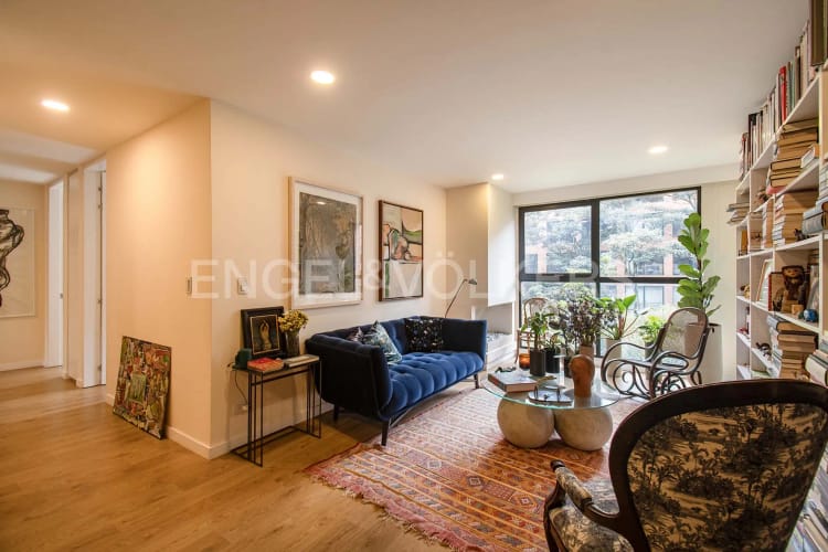 Apartamento de 3 alcobas en venta en Los Rosales, Bogotá, 104 m² · foto 3 de 16