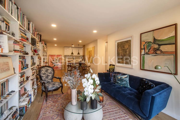 Apartamento de 3 alcobas en venta en Los Rosales, Bogotá, 104 m² · foto 2 de 16