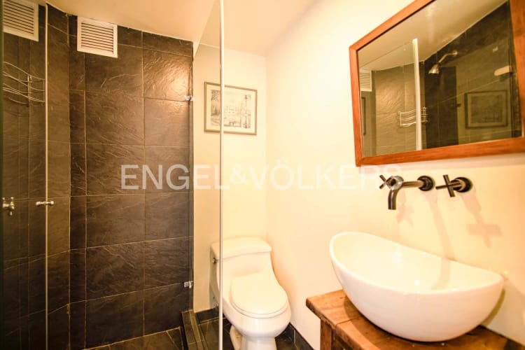 Apartamento de 2 alcobas en venta en Los Rosales, Bogotá, 81 m² · foto 11 de 11