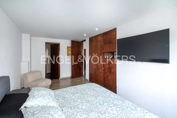 Apartamento de 2 alcobas en venta en Los Rosales, Bogotá, 81 m² · foto 7 de 11