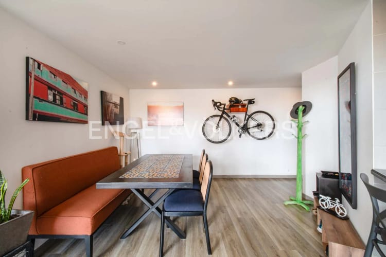 Apartamento de 2 alcobas en venta en Los Rosales, Bogotá, 81 m² · foto 5 de 11