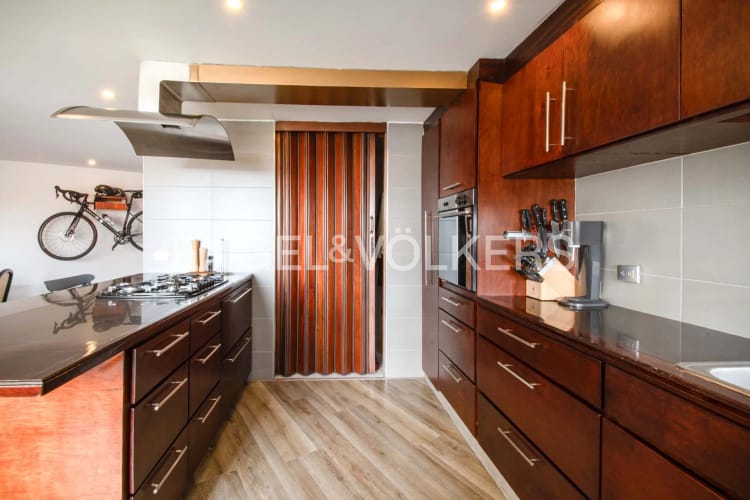 Apartamento de 2 alcobas en venta en Los Rosales, Bogotá, 81 m² · foto 4 de 11