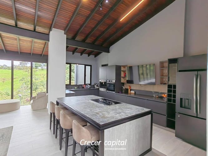 Casa de 5 alcobas en venta en Las Palmas, Envigado, 500 m² · foto 9 de 24