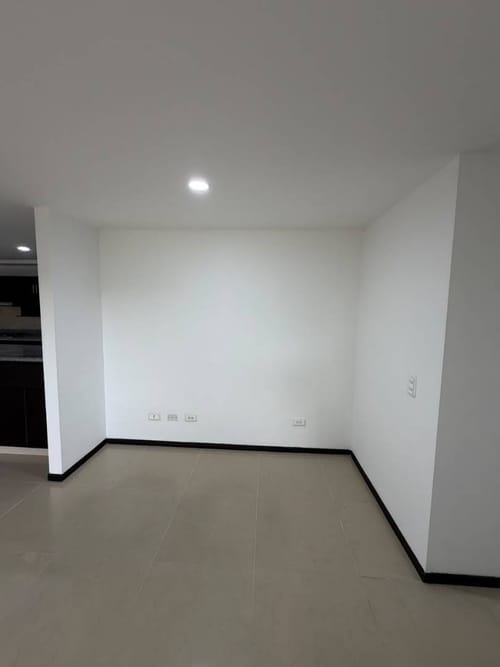 Apartamento de 3 alcobas en arriendo en Las Lomitas, Sabaneta, 120 m² · foto 6 de 20