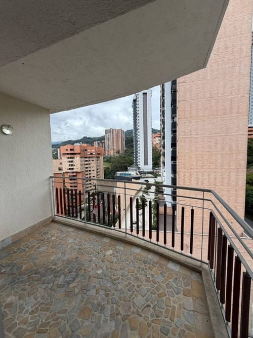 Apartamento de 3 alcobas en arriendo en Las Lomitas, Sabaneta, 120 m² · foto 8 de 20