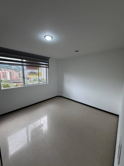 Apartamento de 3 alcobas en arriendo en Las Lomitas, Sabaneta, 120 m² · foto 9 de 20