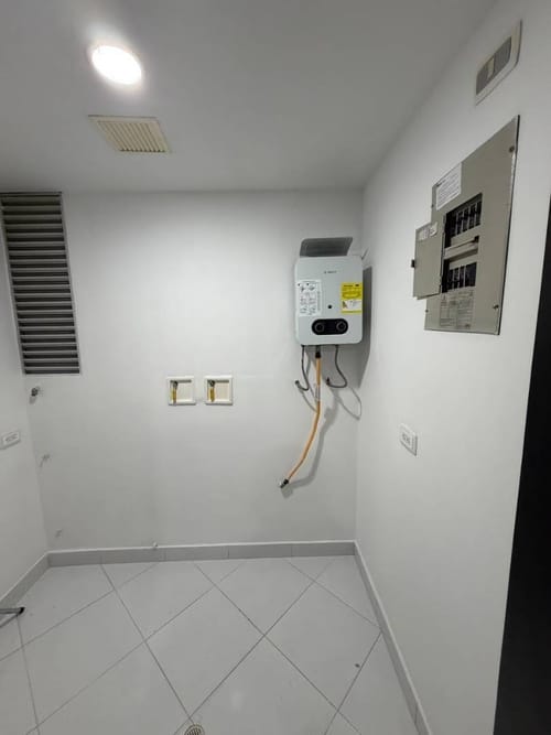 Apartamento de 3 alcobas en arriendo en Las Lomitas, Sabaneta, 120 m² · foto 13 de 20