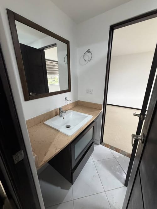 Apartamento de 3 alcobas en arriendo en Las Lomitas, Sabaneta, 120 m² · foto 14 de 20