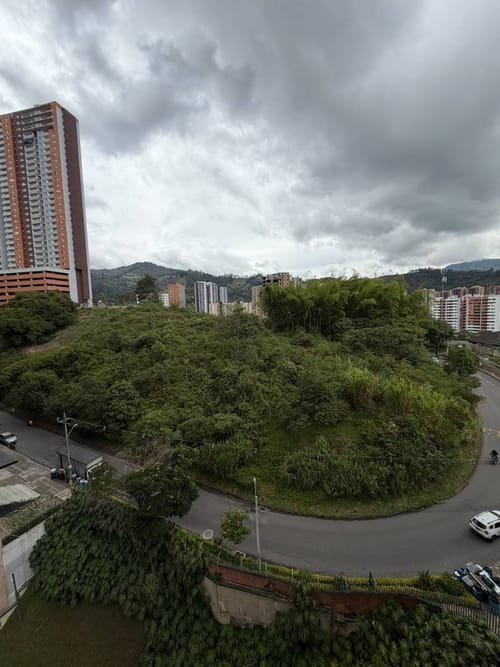 Apartamento de 3 alcobas en arriendo en Las Lomitas, Sabaneta, 120 m² · foto 20 de 20