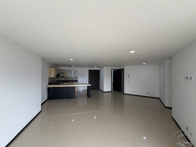 Apartamento de 3 alcobas en arriendo en Las Lomitas, Sabaneta, 120 m² · foto 6 de 22